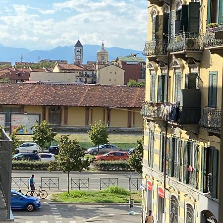 Appartamento Spazioso Vicino Al Centro Turín Exterior foto