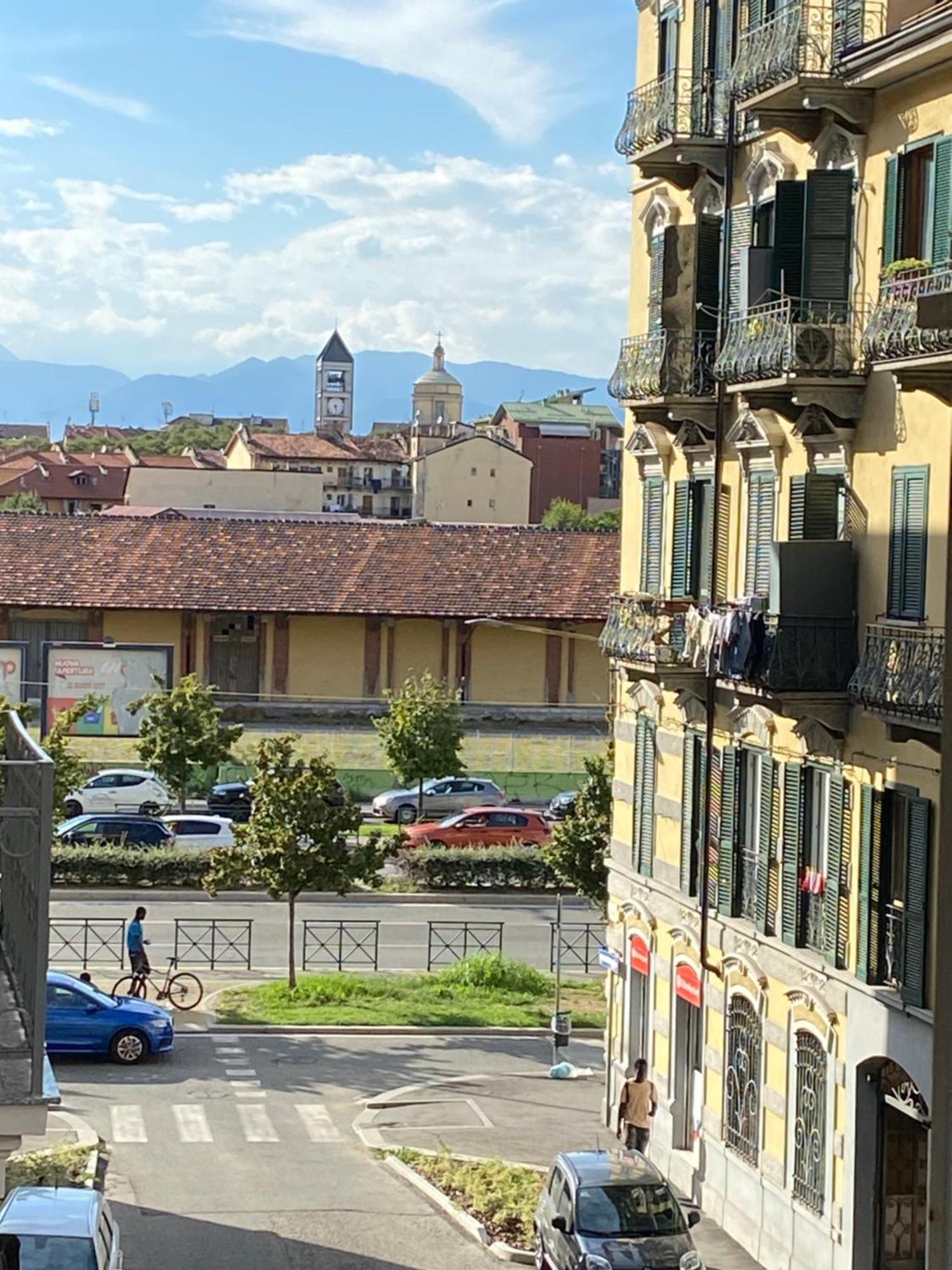 Appartamento Spazioso Vicino Al Centro Turín Exterior foto